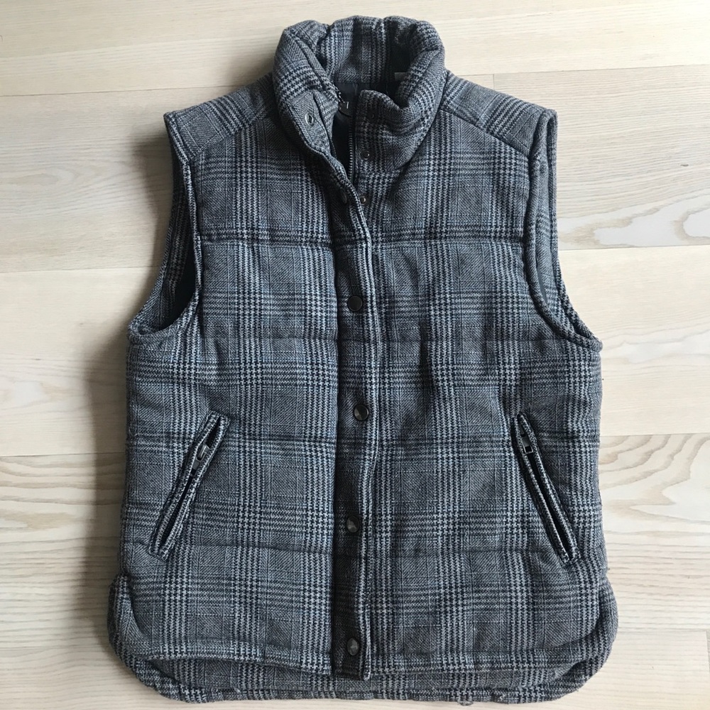 LAST CHANCE! Forever 21 Wool Plaid Puffer Vest